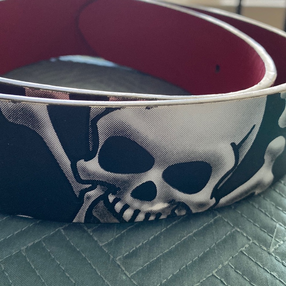 Skull graffiti  Reversible belt